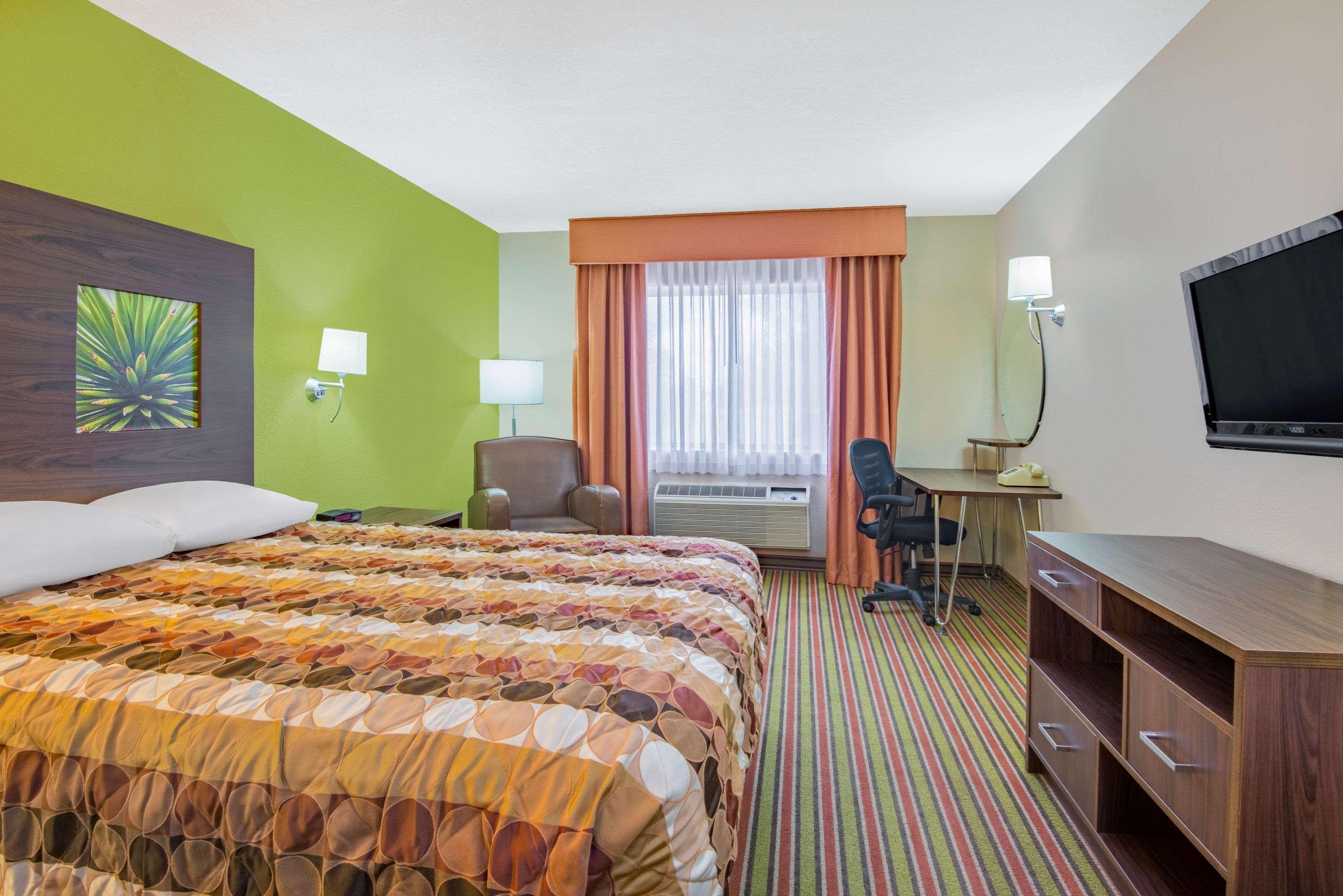 Super 8 By Wyndham 2*