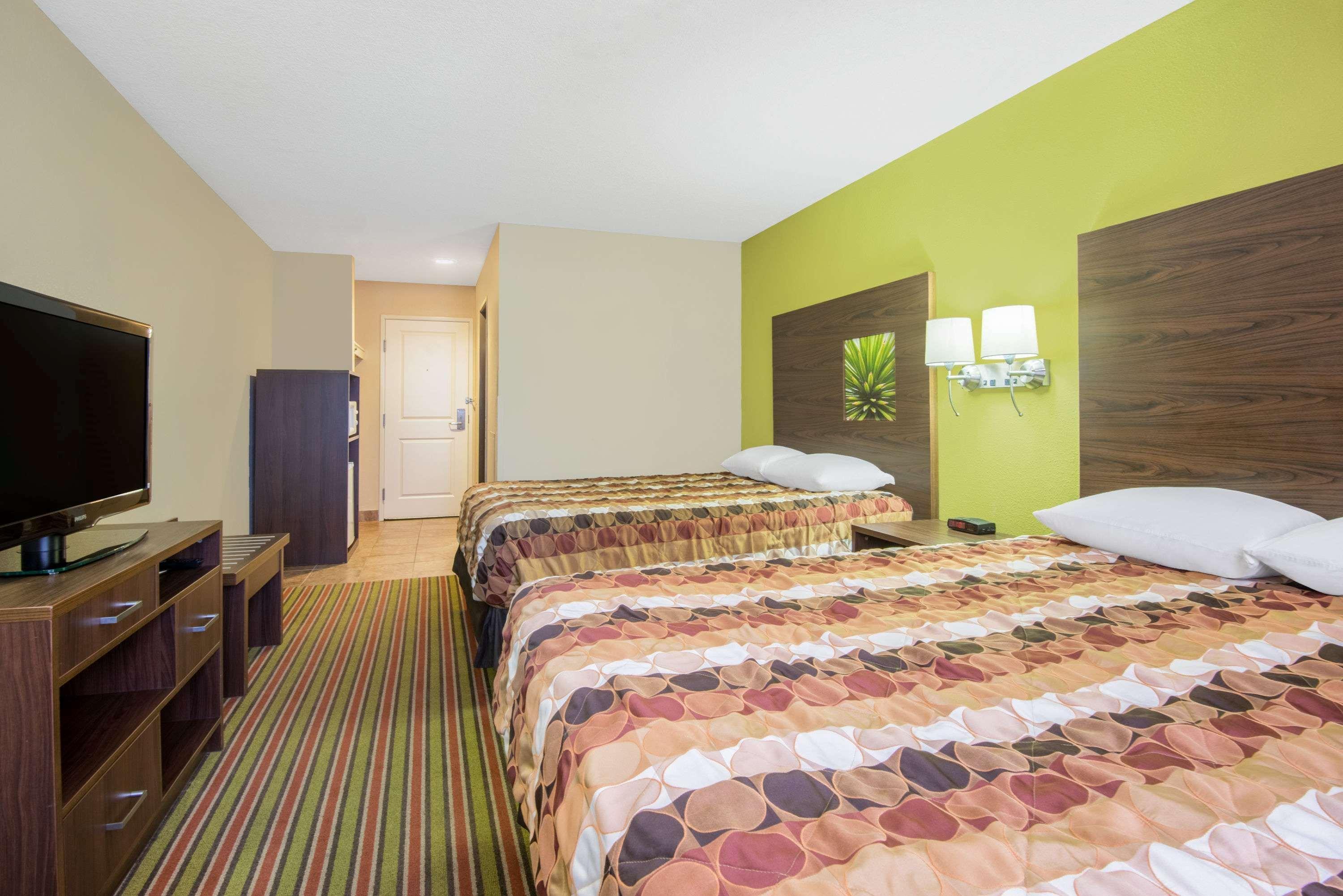 Motel Super 8 By Wyndham 2*