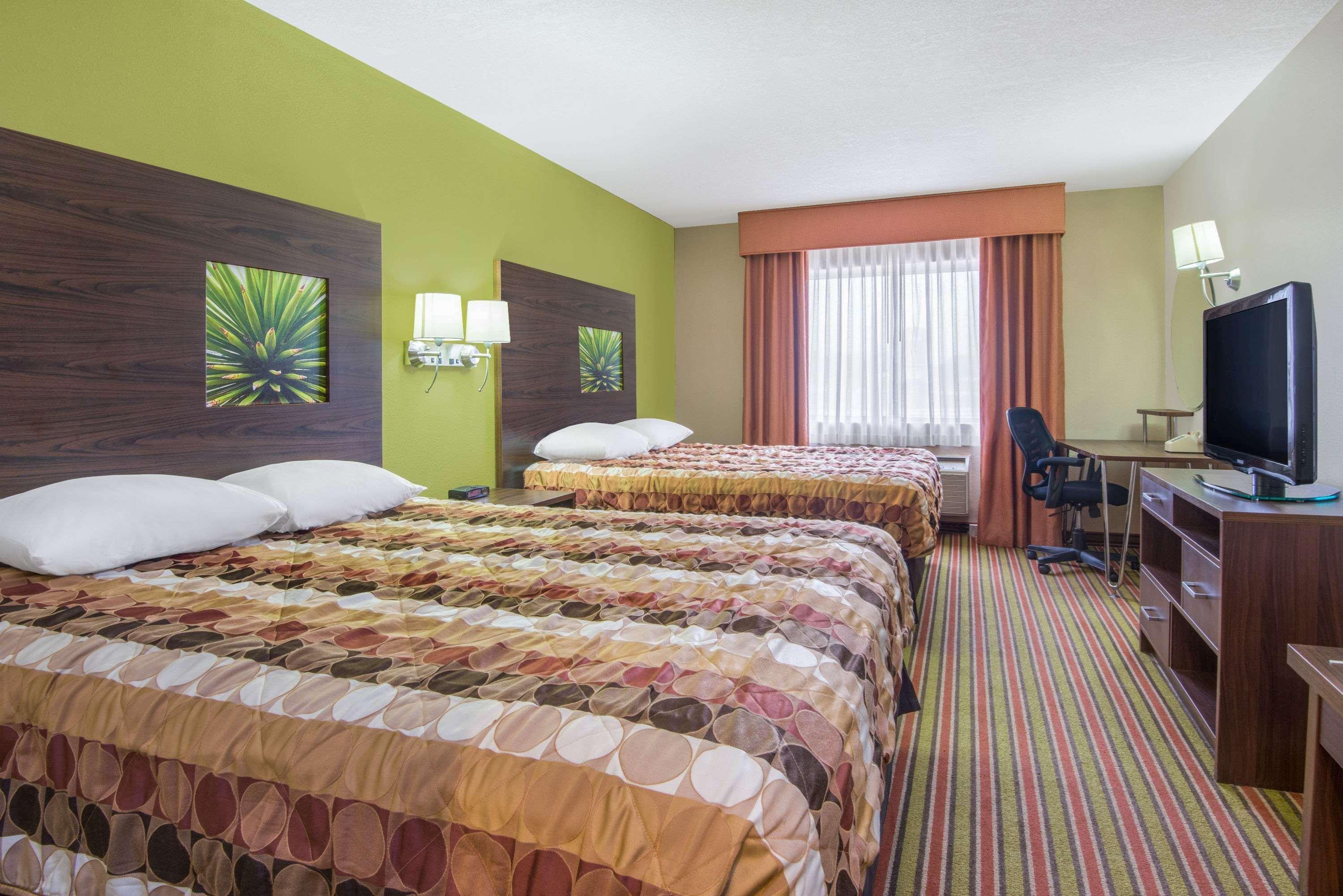 Super 8 By Wyndham