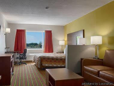 Super 8 By Wyndham Portales